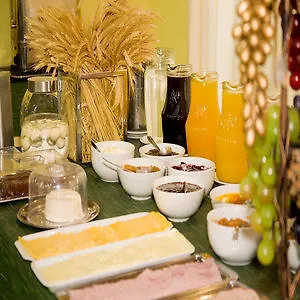 Hotel Ornatus Palace